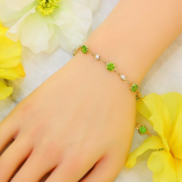 Minimalist Bracelet, Sleek & Modern Design, Women’s Fashion, YC110473-B - Picture 5 of 10